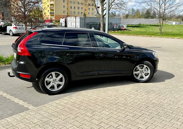 Volvo XC 60 cena 52800 przebieg: 265000, rok produkcji 2011 z Zwoleń małe 631